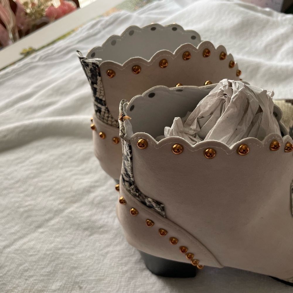 Booties - Picture 4 of 6